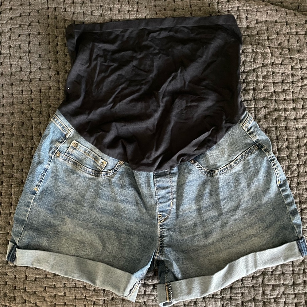 Levis Jeans Maternity Shortie